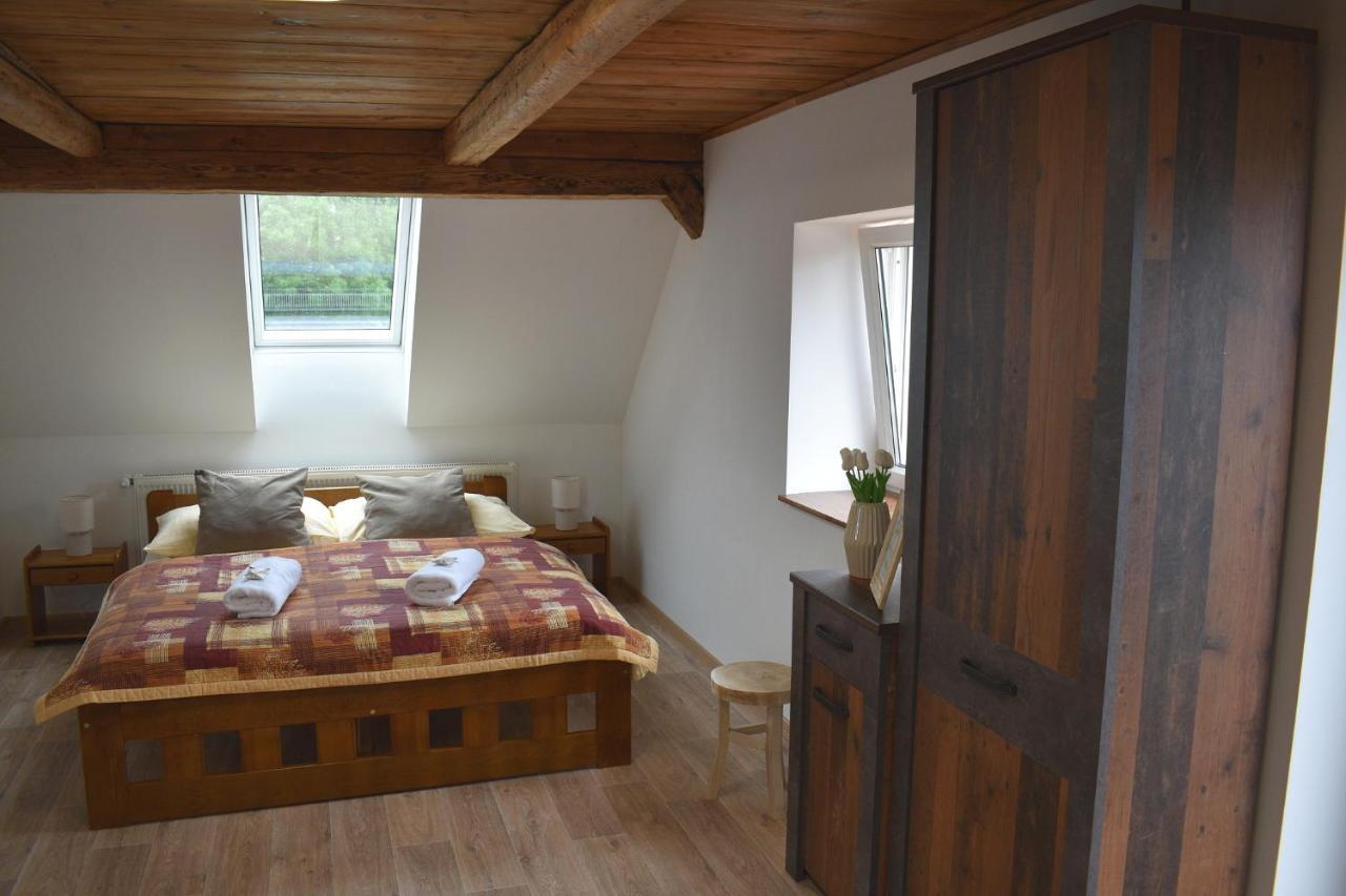 Apartman Ruzak Ruzova Екстериор снимка